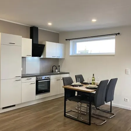 Апартаменты Moderne Mit Balkon